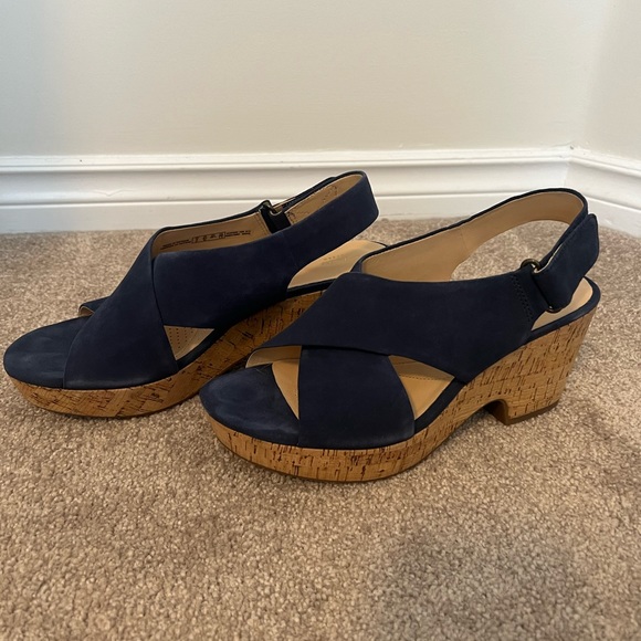 Clarks Maritsa Lara Navy Suede Platform Sandals Size 8.5 - Picture 3 of 8